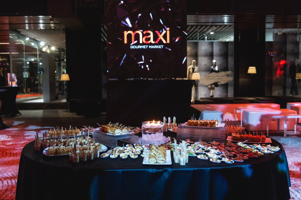 Organizacija odprtja prenovljenega Maxi gourmet marketa. Organizacija dogodkov Paideia Events.