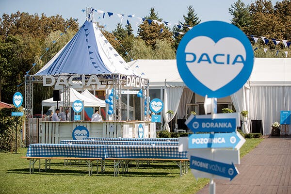 We are a specialised agency for organising events, creative marketing concepts and preparing public  - Dacia-ZG-sept-2019---Photo-Ziga-