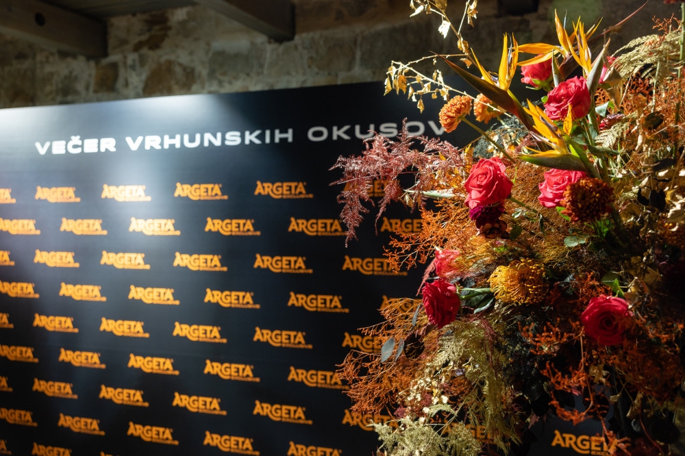 Ekskluzivni dogodek za promocijo novega okusa Argete na Ljubljanskem gradu. Organizacija zabave Paideia Events.