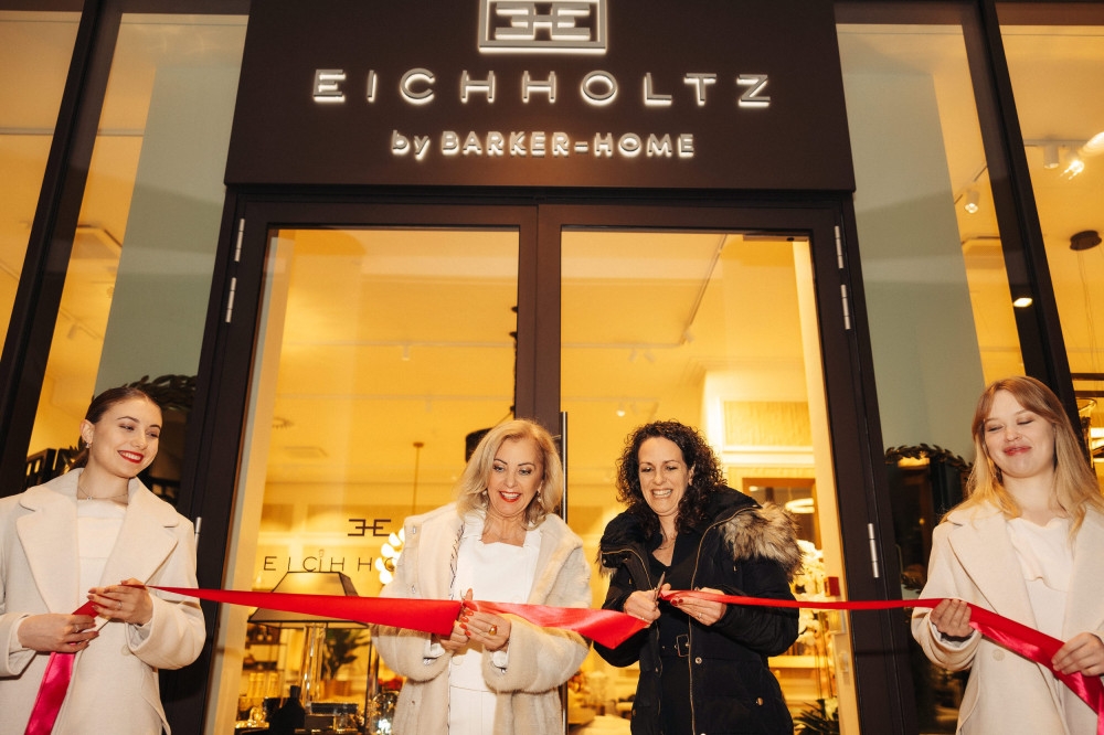 V novembru smo organizirali uradno otvoritev prvega razstavno-prodajnega salona nizozemske blagov - eichholtz---otvoritev---2023---foto