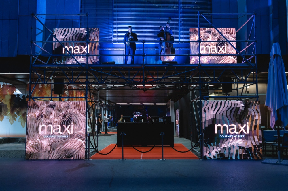 Organizacija odprtja prenovljenega Maxi gourmet marketa. Organizacija prireditev Paideia Events.
