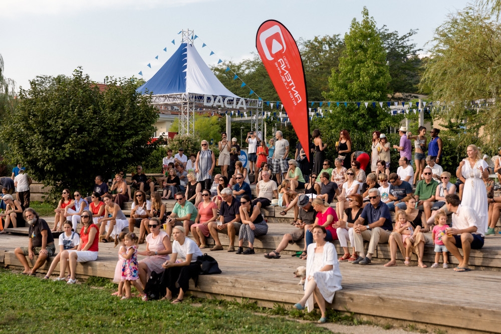 Organizacija prvega Dacia družinskega piknika v regiji v parku Špica. Organizacija dogodkov Paideia Events.