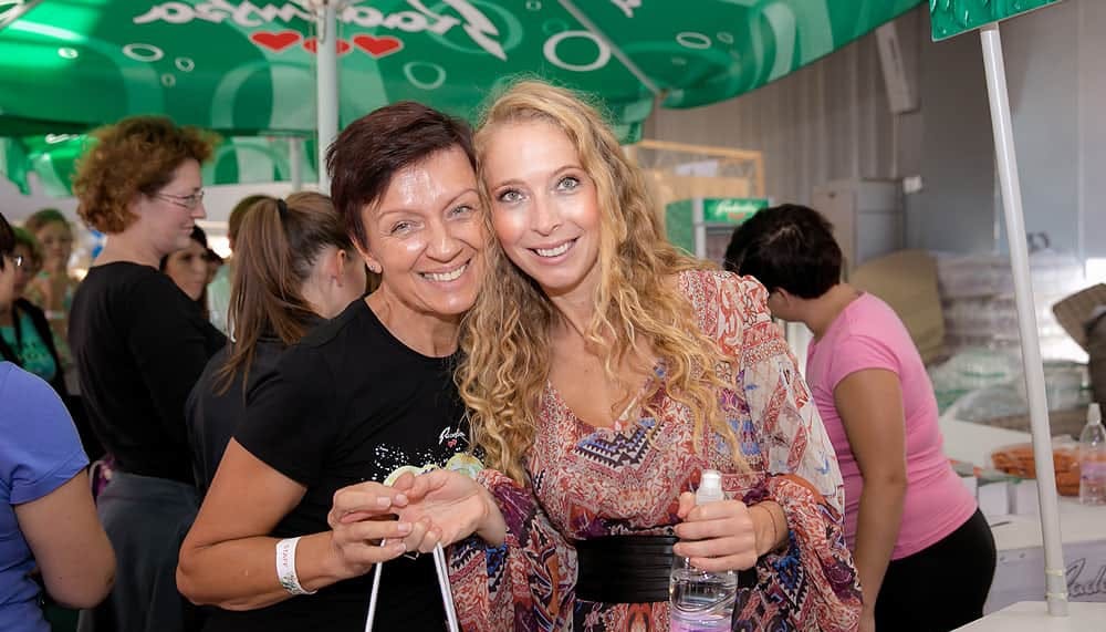 Popolni dan je vseslovensko srečanje žensk, ki ga je lani spodbudila in organizirala Savina Atai, - projekti/Savina-Atai-21.9.2014-Phot